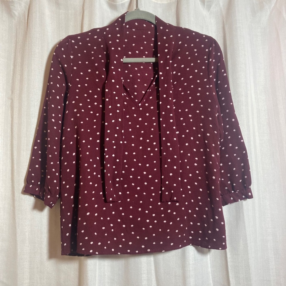 Papaya Burgundy Polka Dot Tie Neck‎ Blouse Womens Med V-Neck 3/4 Sleeve Romantic
